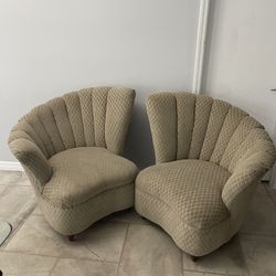 Accent Chairs 