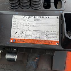Forklift 