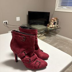Women’s Red Boot Size 7.5 