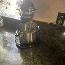 Kitchenaid Mixer, Comes With Four Mixing Attachments, …Barely Used