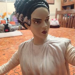 Bride Of Frankenstein Statue/Bank