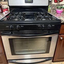 Frigidaire Stove + Oven FGF337ECD