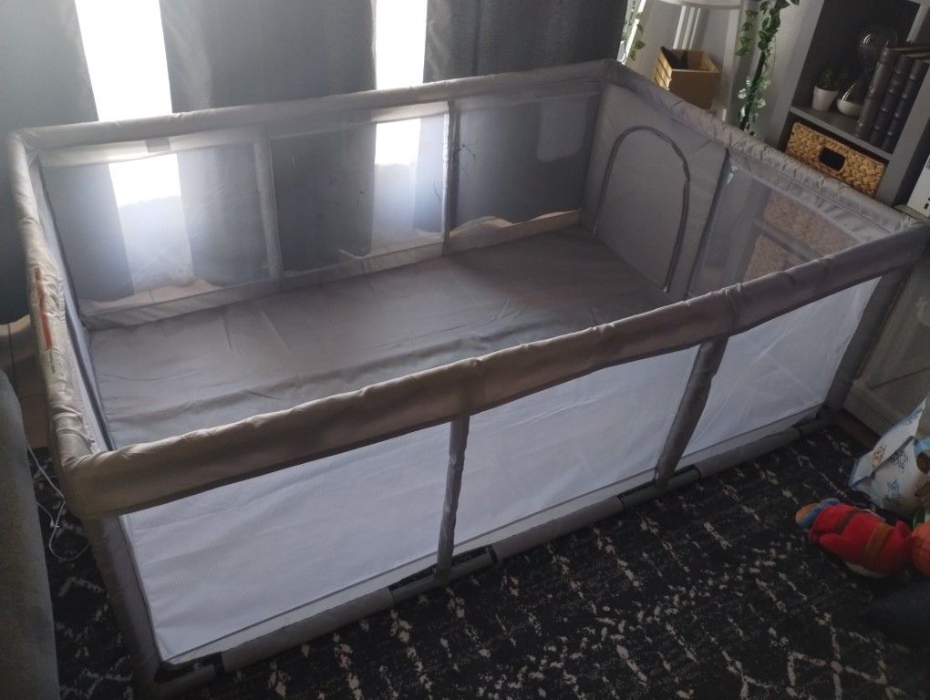 FREE Baby Toddler Play Pen Large Baby Fence