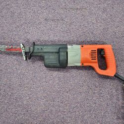 Milwaukee Sawzall Reciprocating Saw, 10 Amp, 2800 Strokes/Min with Variable Speed