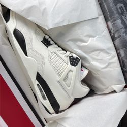 Jordan 4 DS