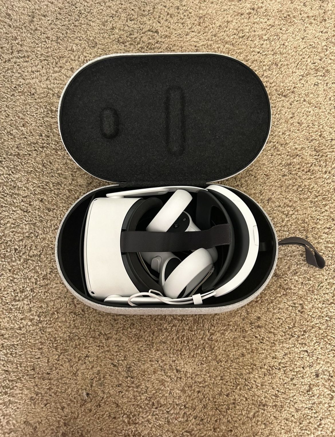 Meta Quest With Case And Extra Battery