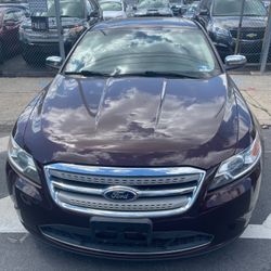 2010 Ford Taurus