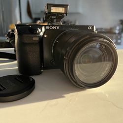 Sony NEX7 With 18-55mm Lens