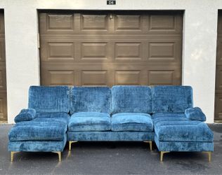 Couch/Sofa Sectional - Fabric - Delivery Available 🚛