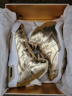 Air Jordan 6 Retro Gold