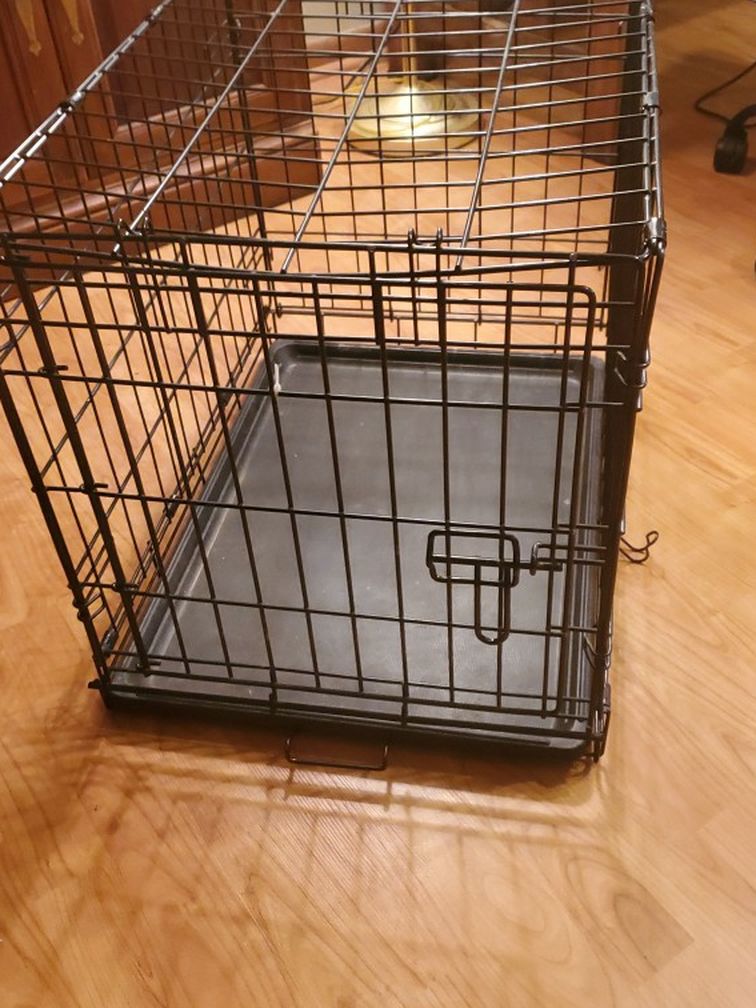 Metal Dog Kennel Plastic Removable Insert