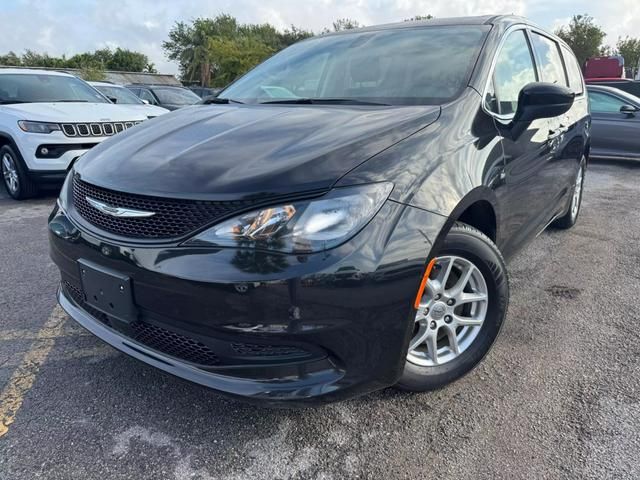 2022 Chrysler Voyager