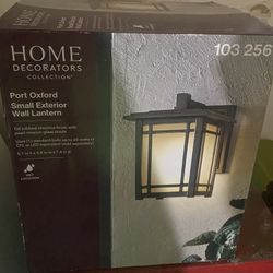 Exterior Wall Light Fixture