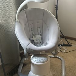 Graco Soothe My Way Swing