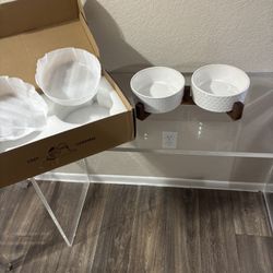 LE TAUCI Dog Bowl Set with Acacia Wood Stand - 1.5-Cup Ceramic Puppy Bowls for Small Dogs, Dual Food and Water Bowls with Weighted Non-Slip Base