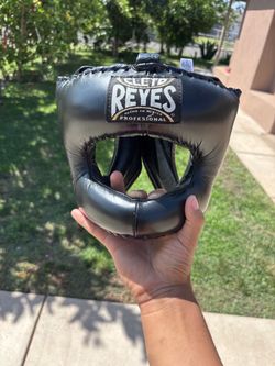 Boxing headgear Cleto Reys
