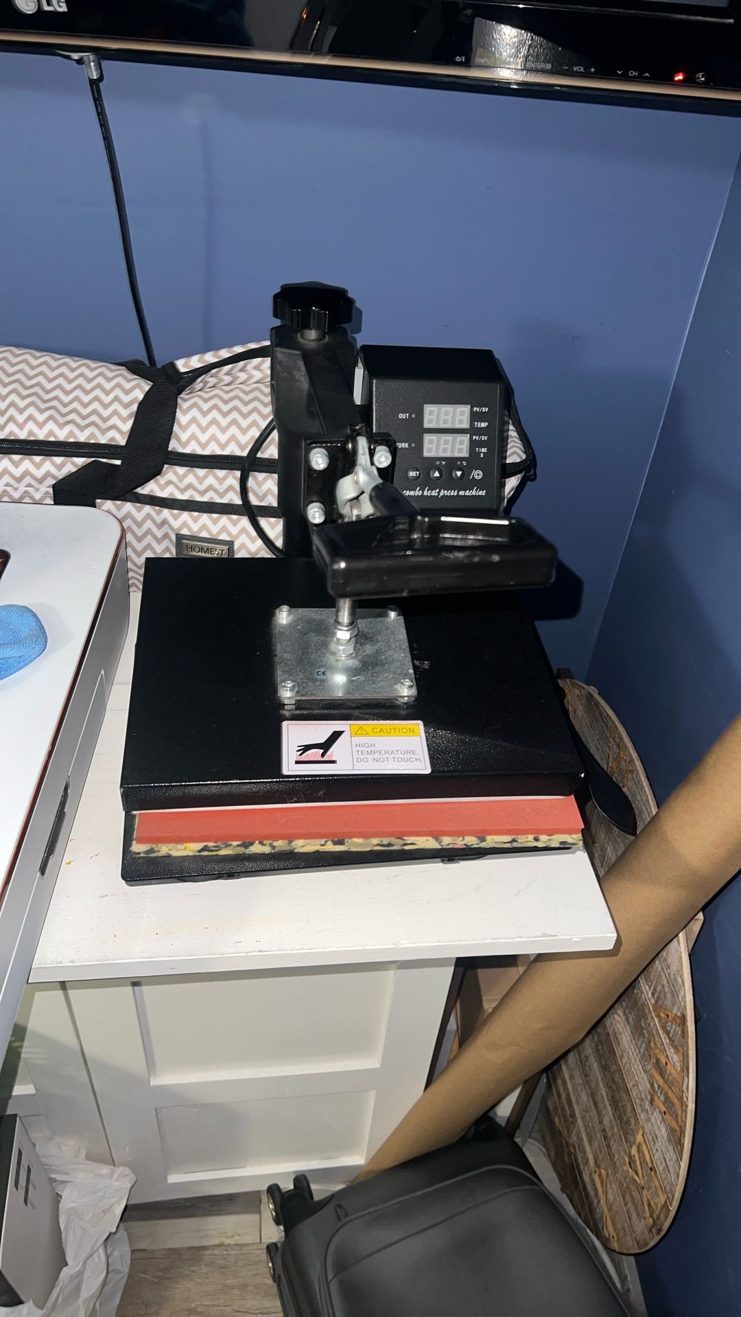 T SHIRT HEAT PRESS IN EXCELLENT CONDITION