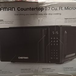 Chefman Countertop Microwave 0.7 cu ft