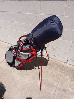 Nike 14 Way Golf Stand Bag w/Rain Cover