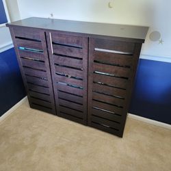 Wooden Cabinet / Shoe Rack