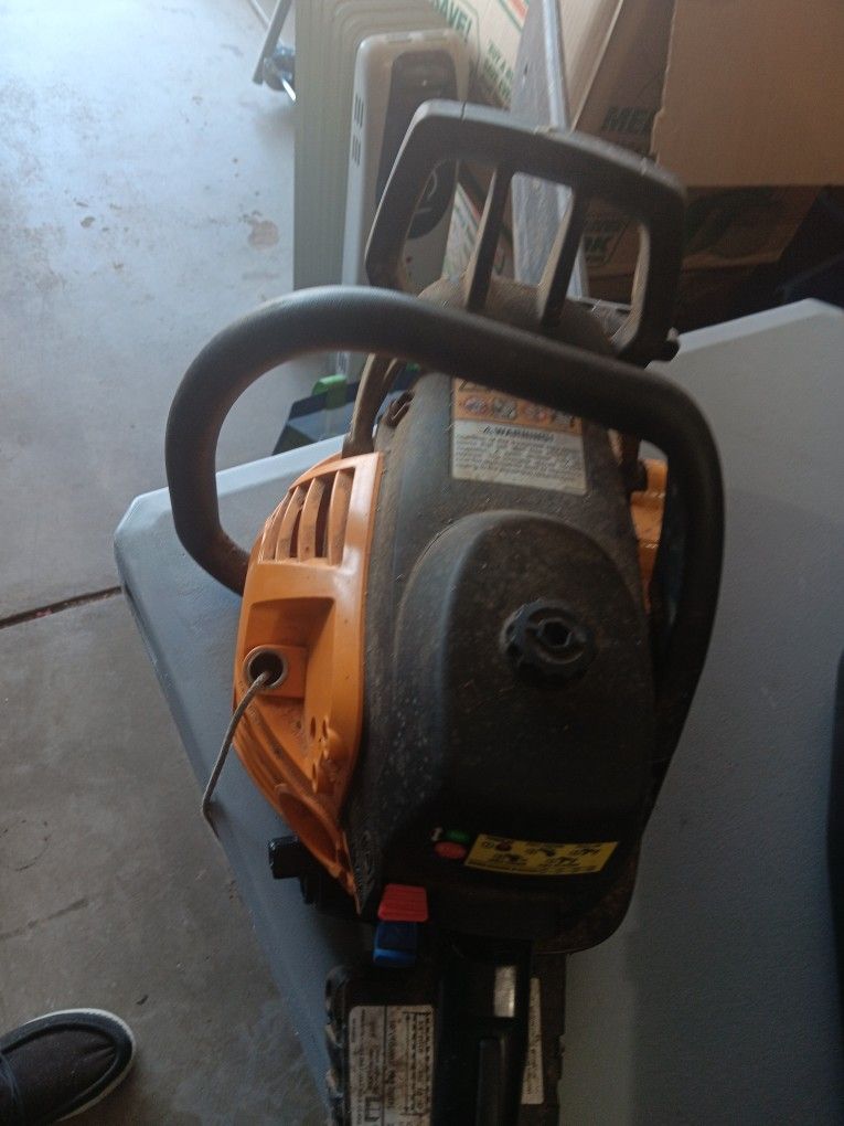 Poulan Pro Chain Saw