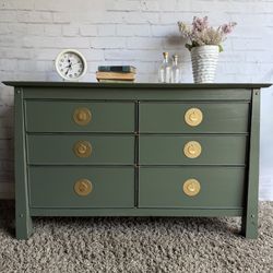 Awesome Shabby Distressed Green And Gold Dresser 