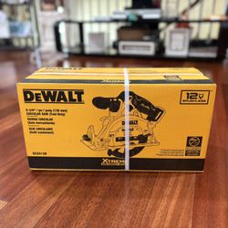 DEWALT XTREME 12-volt Max 5-3/8-in Brushless Cordless Circular saw tool only