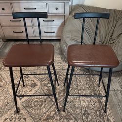 New bar stools set of 2 (27 in)