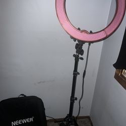 Neewer Ring Light 18in 