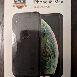 Spigen iPhone Xs Max Slim Armor Case