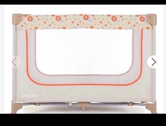 Dream On Me Zodiak Portable Playard With Carry Bag & Shoulder Strap, Beige  Open box item in the original box   INVENTORY NUMBER: 101