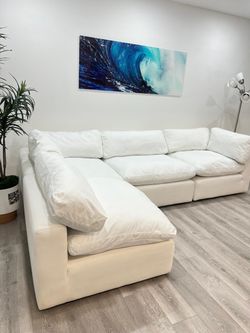 FREE DELIVERY 🚚 NEW IN BOX GRANT CLOUD COUCH MODULAR SOFA WHITE