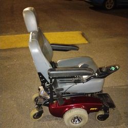 Invacare Pronto Side Step M51 Electric Chair