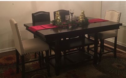 Rooms To Go Dining Room set