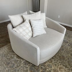 Love Seat 