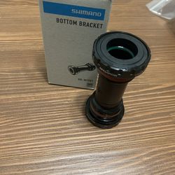 New In Box Shimano Hollowtech Bottom Bracket
