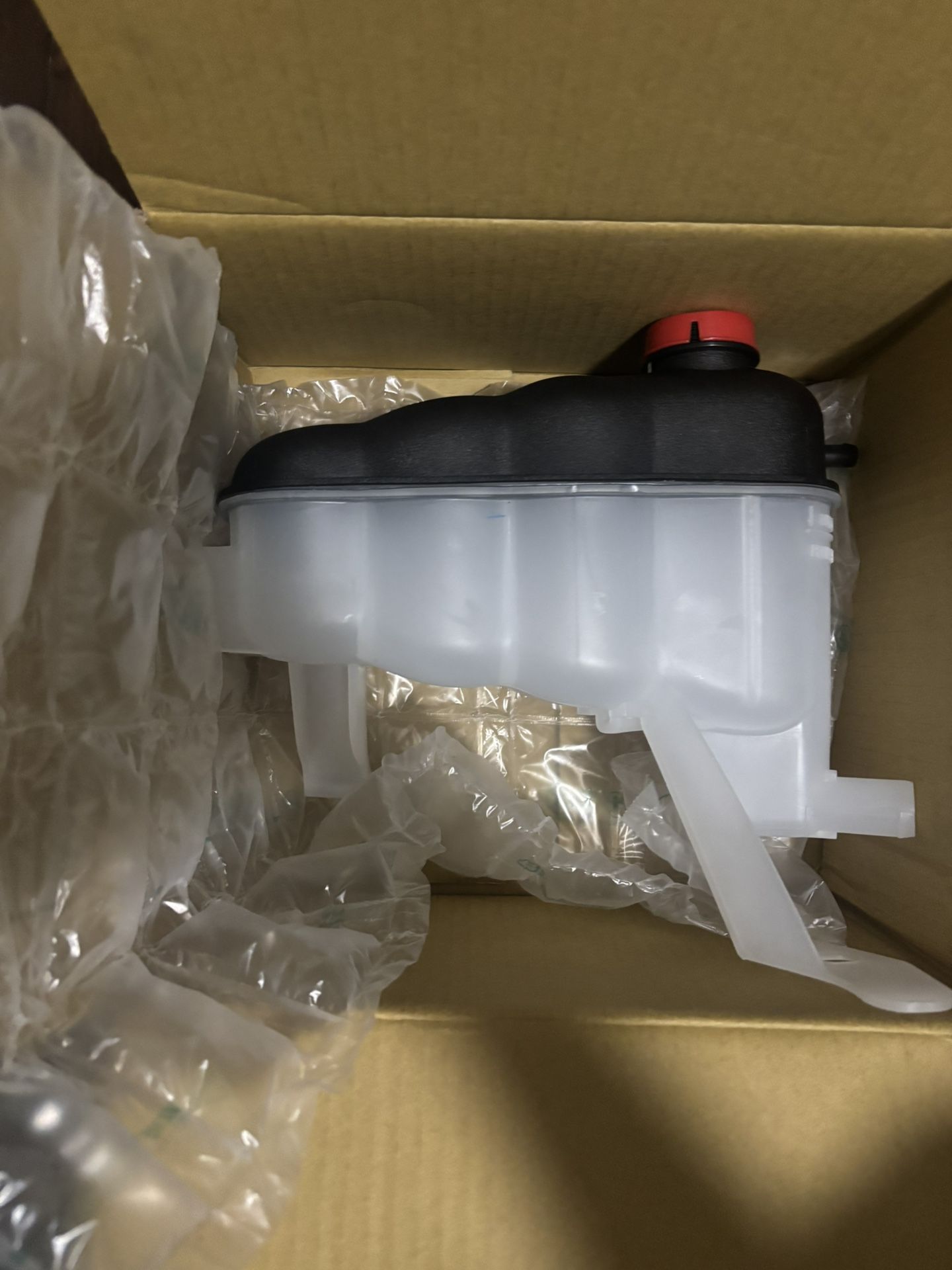 Radiator Coolant Overflow Reservoir Tank