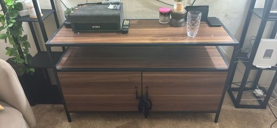 Entertainment Systems/ Tv Stand
