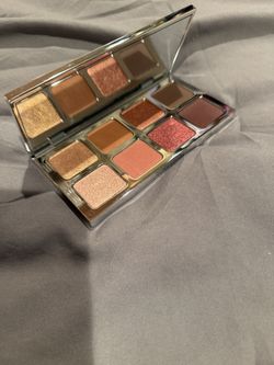 Il Makiage - Color Bass Master Eyeshadow Palette - Brand New 