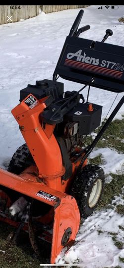 Self Propelled Ariens 7 Hp 24 Inch Snowblower With Electric Start
