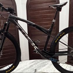 Trek Super Caliber Gen2