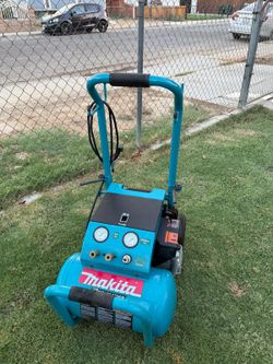 Makita 👉It is missing the air regulator cap. )
Big Bore 5.2 Gal. 140 PSI 3.0 HP Portable Corded Electric Horizontal Single Tank Air Compressor (6.5 C