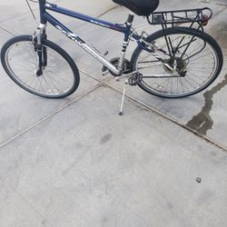 Nice Like New Schwinn Suburban Sports Bike Has 21 Speeds New Bike Seat And Bike Rack 150.00 