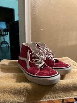 New-Used Women’s Size 7 - 7.5 /Men’s  5.5- 6 Vans Tennis Shoes