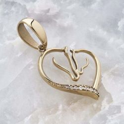 	“Horse Heart Shaped Pendant” 
