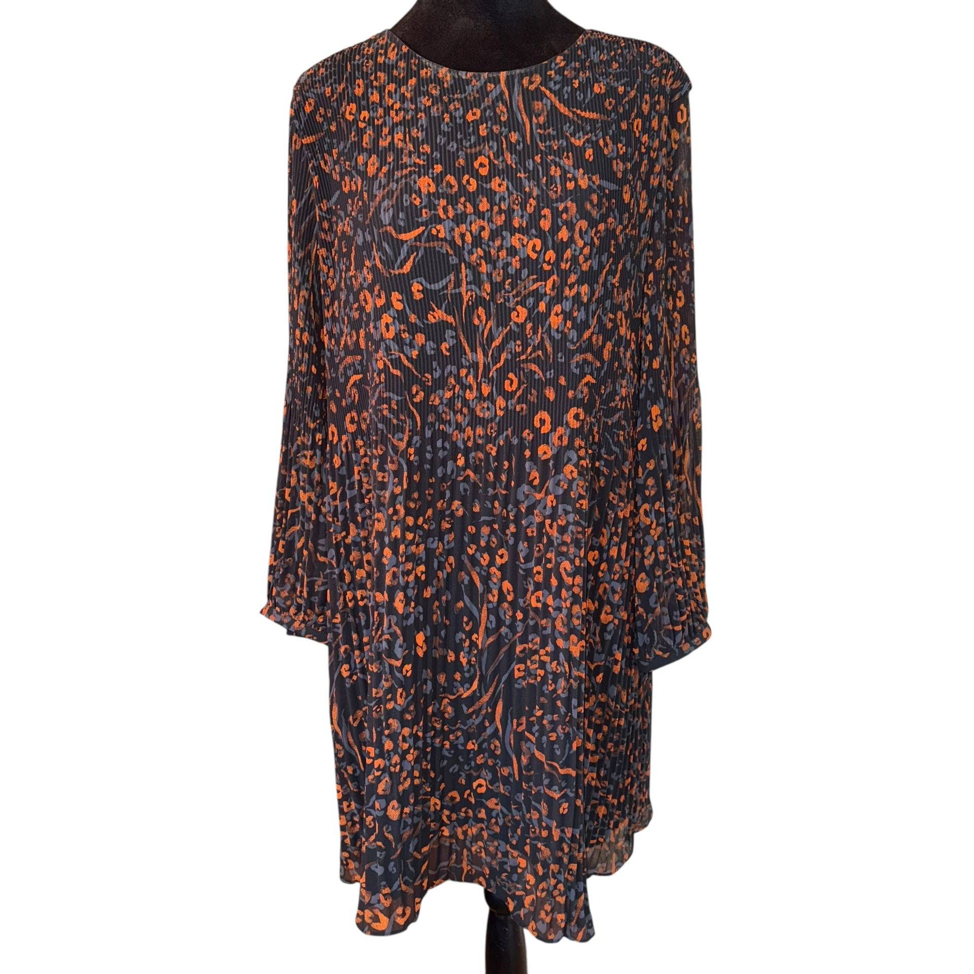 Nine West Bold Animal Print Pleated Long Sleeve Dress Black Rust Size XLrg NWT     New with tags Shoulders 17” across Chest 21” across Length from pit