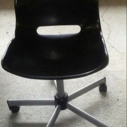 HOME / OFFICE / WORK DESK CHAIR / SEAT - IKEA SNILLE