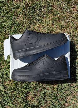 1s black hightops