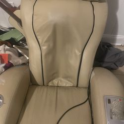 Massaging Chair 