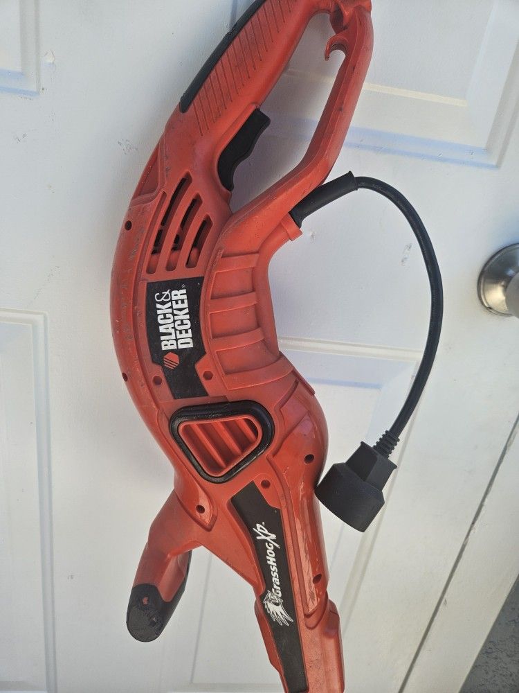 Black And Decker 14"